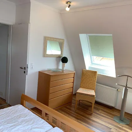 Traumhafte Ferienwohnung In 1a Lage Mit Sensationellem Meerblick Apartmán *