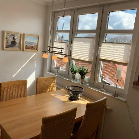 Apartmán Traumhafte Ferienwohnung In 1a Lage Mit Sensationellem Meerblick Wiek auf Rügen